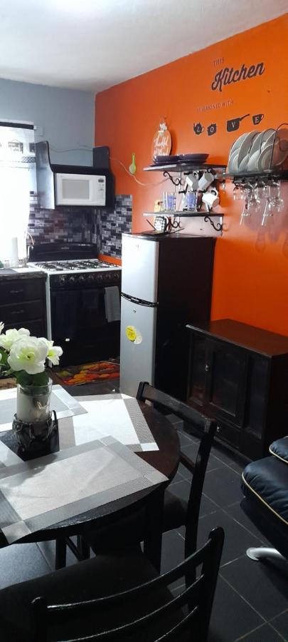 Tashari-Dae Inn Luxury Suite Мандевил Екстериор снимка